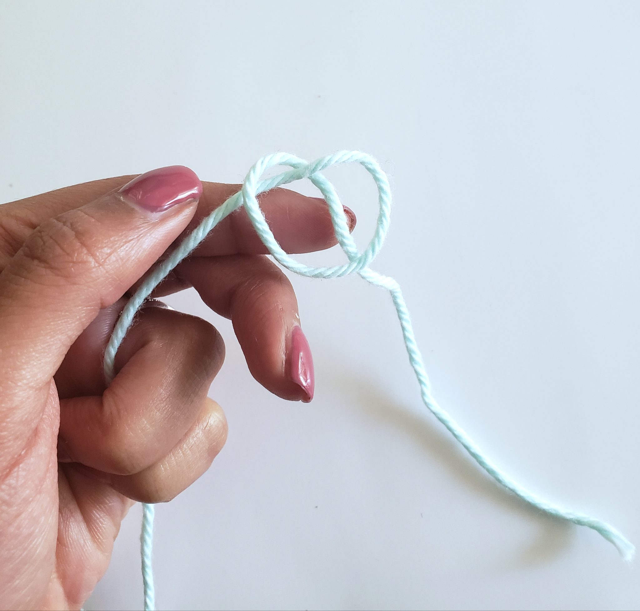 A Beginner's Guide to Crocheting How to Make a Slip Knot